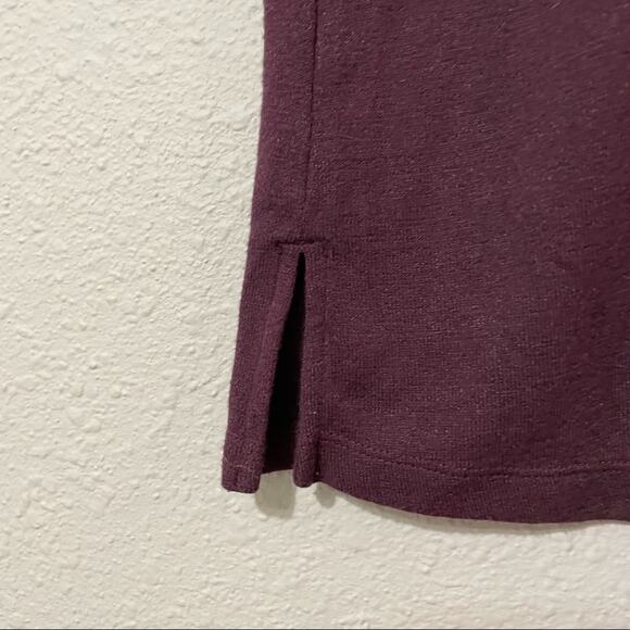 Wilfred Free Aritzia Burgundy Crew Neck Short Sleeve Tee Shirt Womens XS Classic - Picture 2 of 5